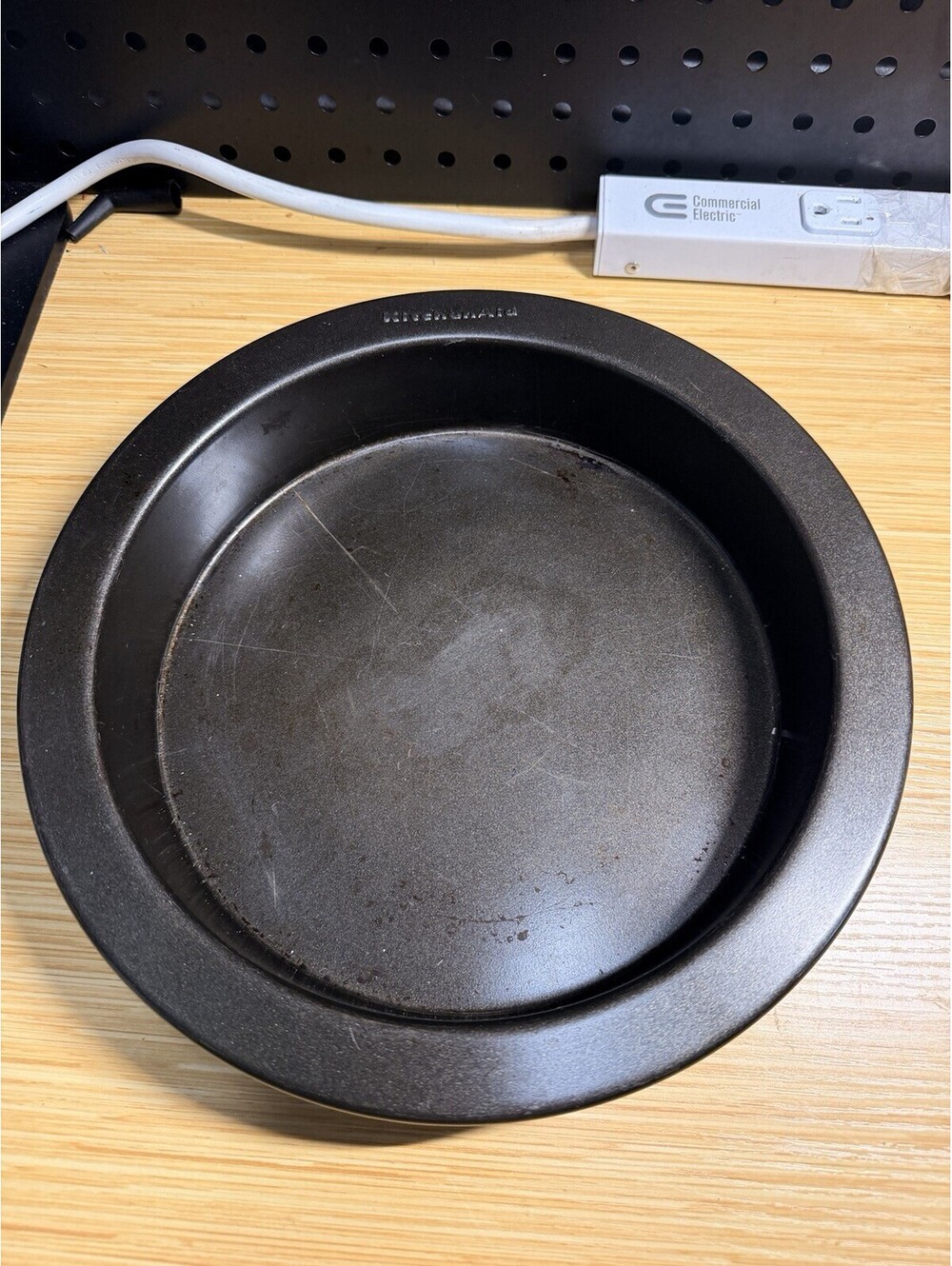 KitchenAid 9" Round Cake Pan Aluminized Steel